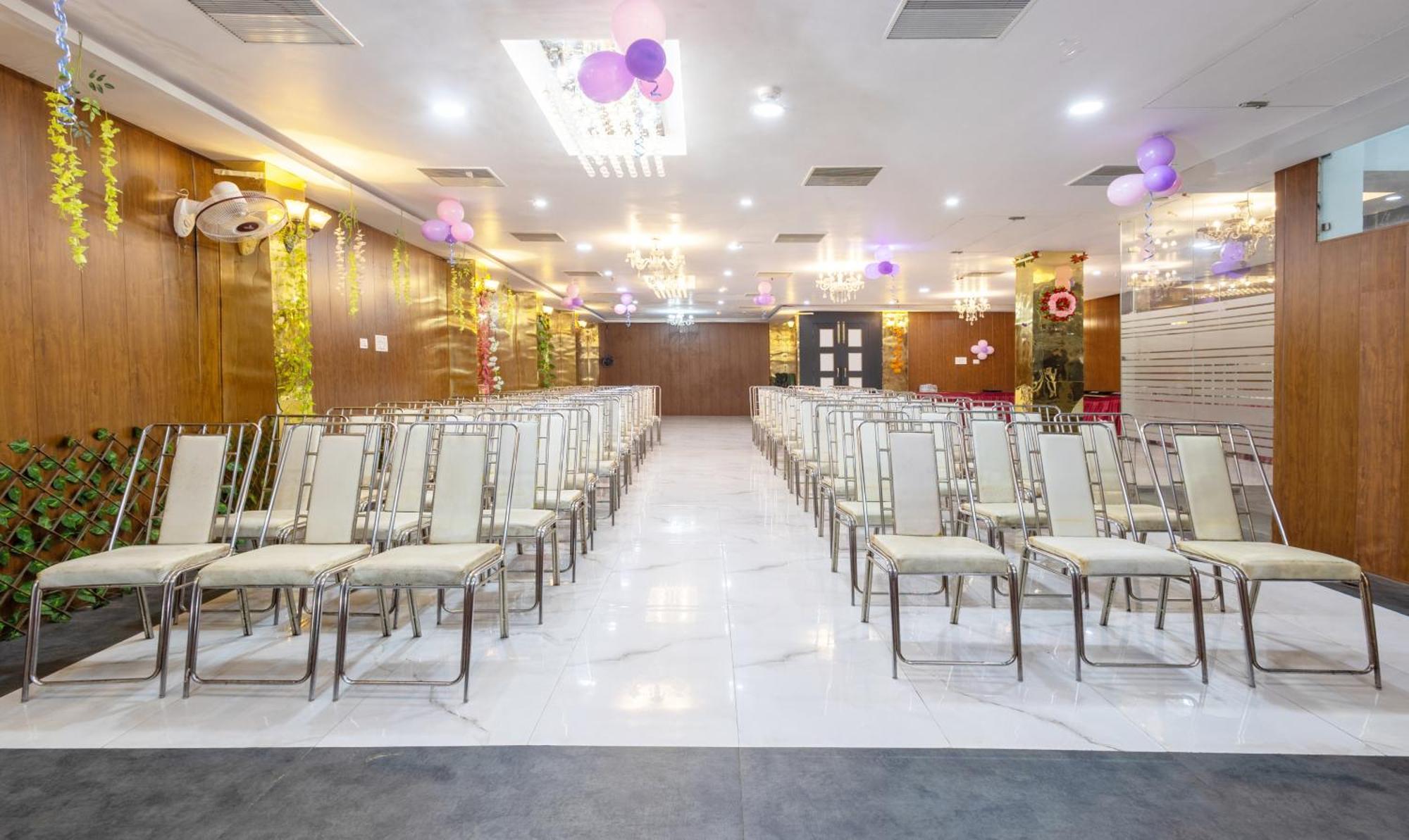 Treebo Shakuntalam, Near Lucknow Airport Hotel Exterior photo